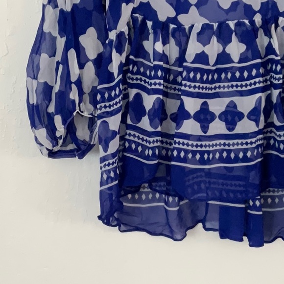 Kate Spade blue/white patterned 3/4 sleeve blouse - Picture 2 of 4